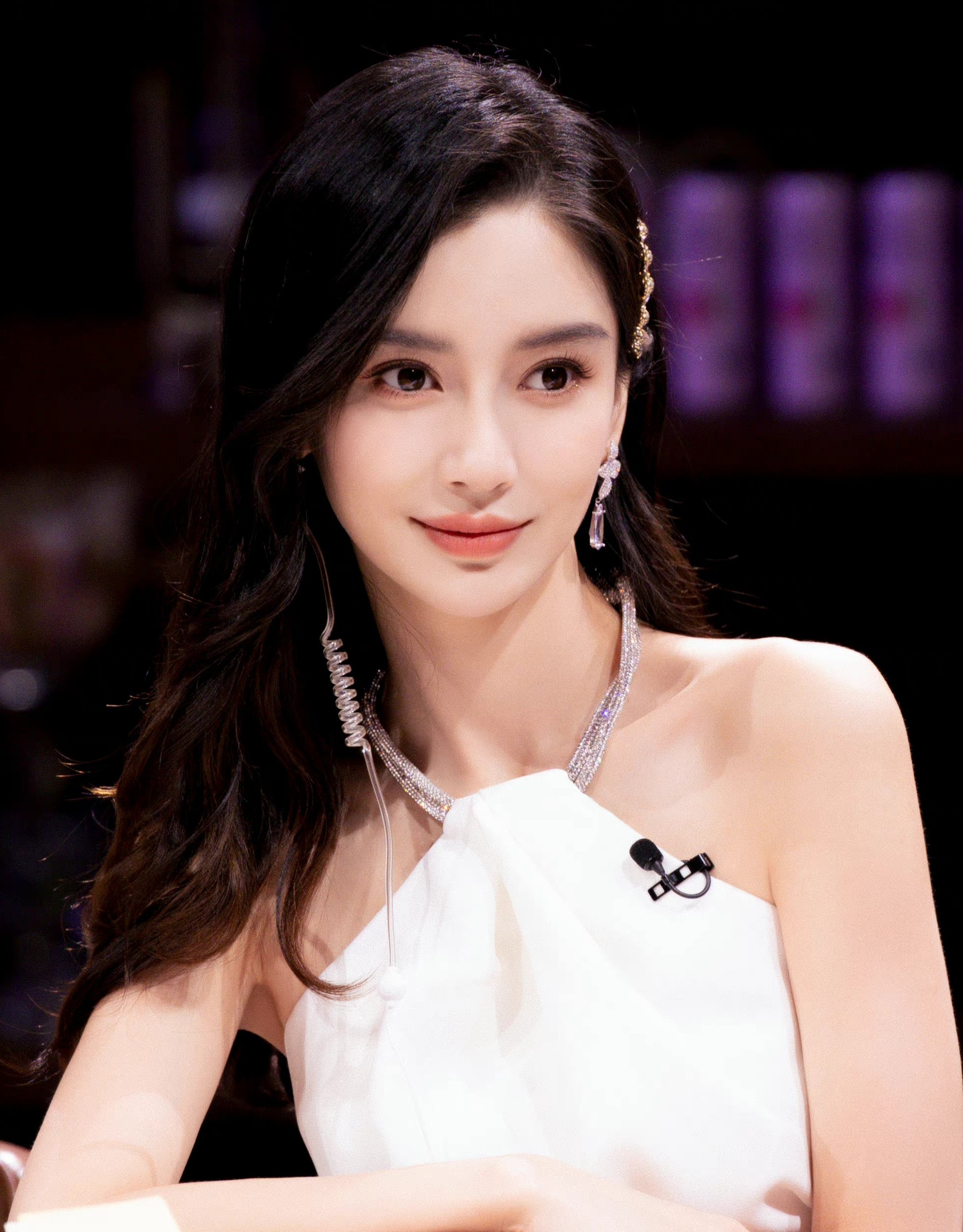 Angelababy bị quay lưng ảnh 2