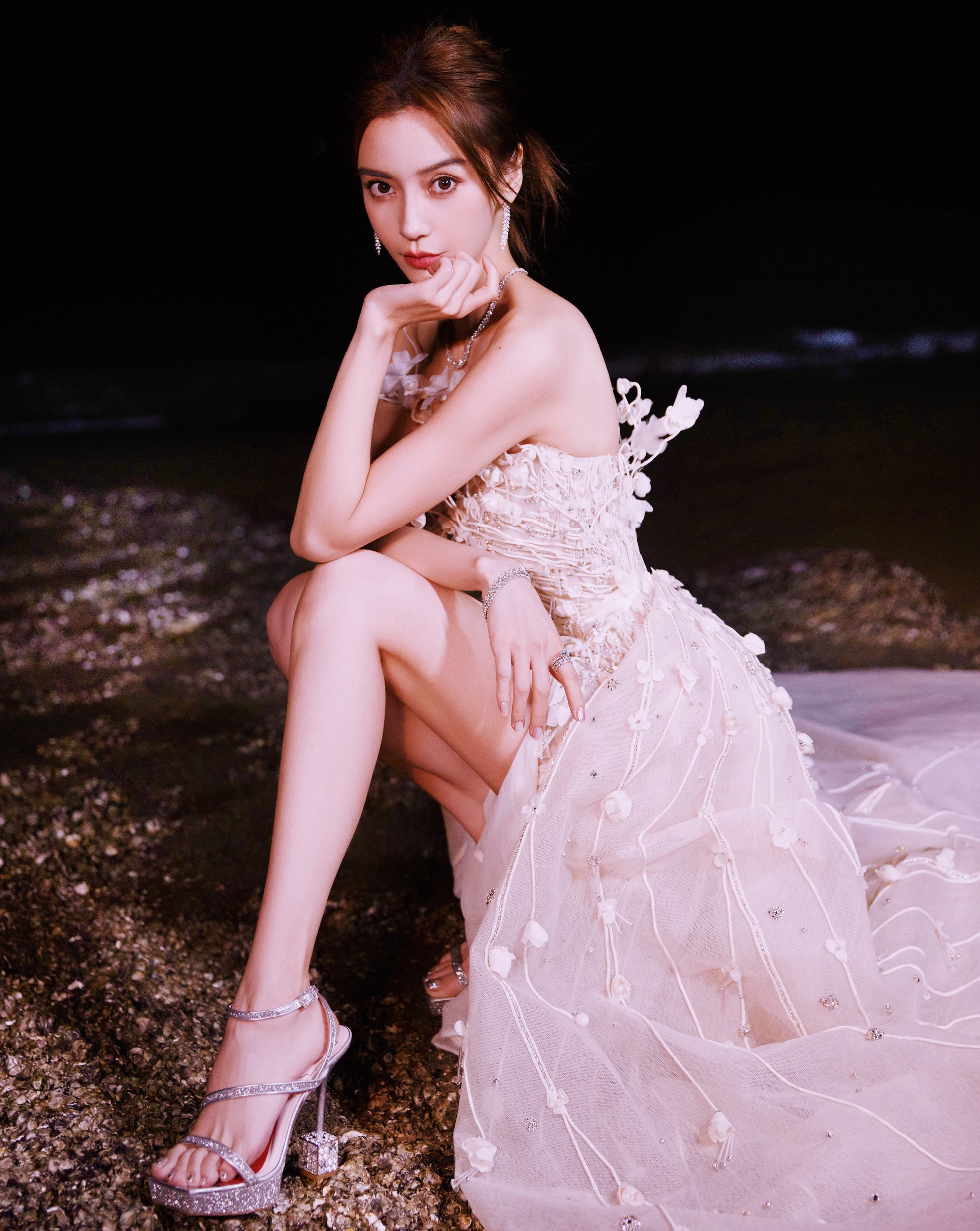 Angelababy bị quay lưng ảnh 4